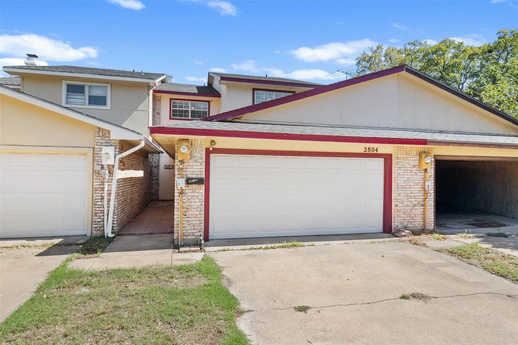 2804 Spring Valley Drive, Bedford