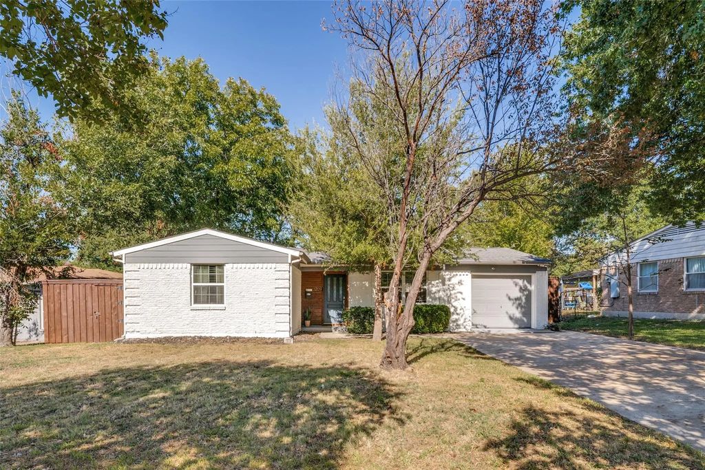 3209 Karla Drive, Mesquite