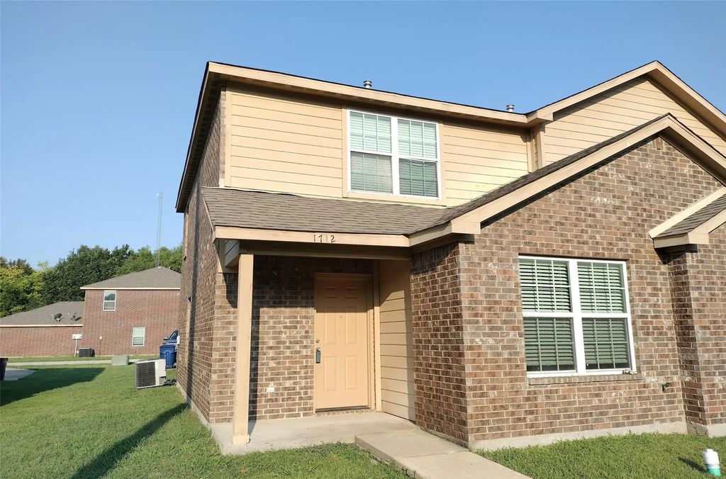 1712 S Waco Street, Van Alstyne