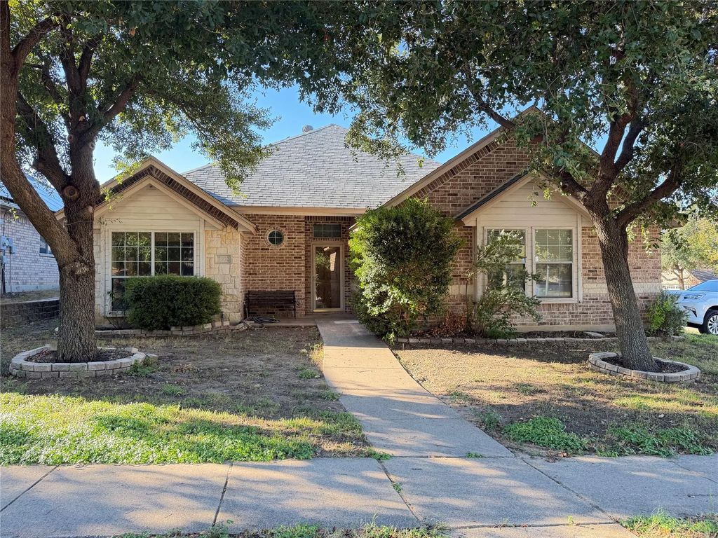 5932 Highcrest Drive, Watauga