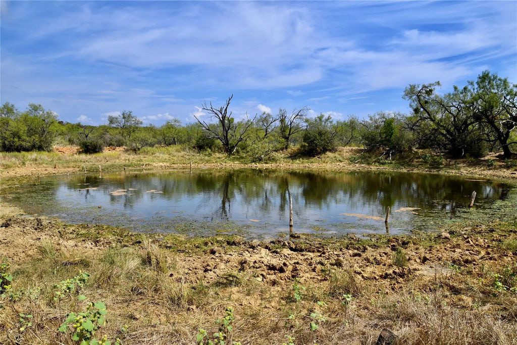1722 Fm 574, Mullin
