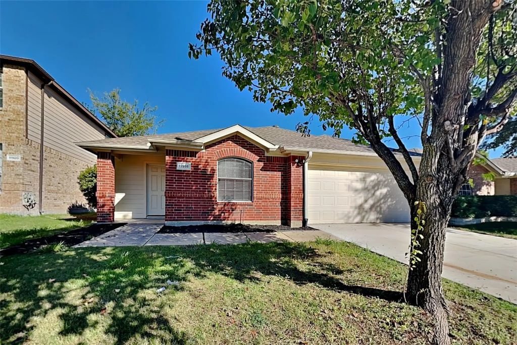 11916 Hickory Circle, Fort Worth