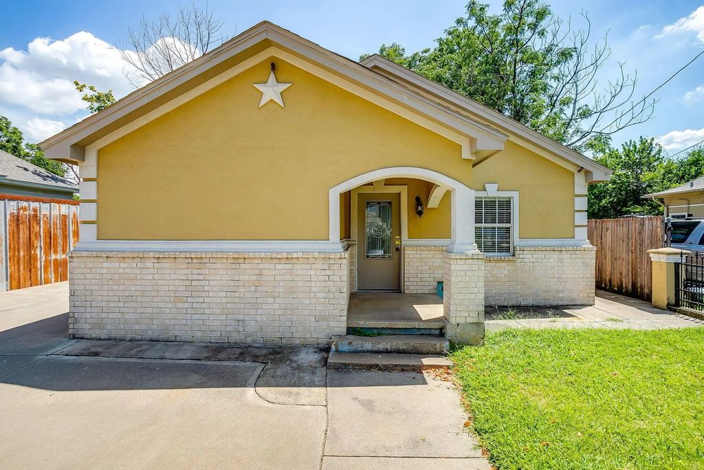 3732 E 1st Street, Fort Worth