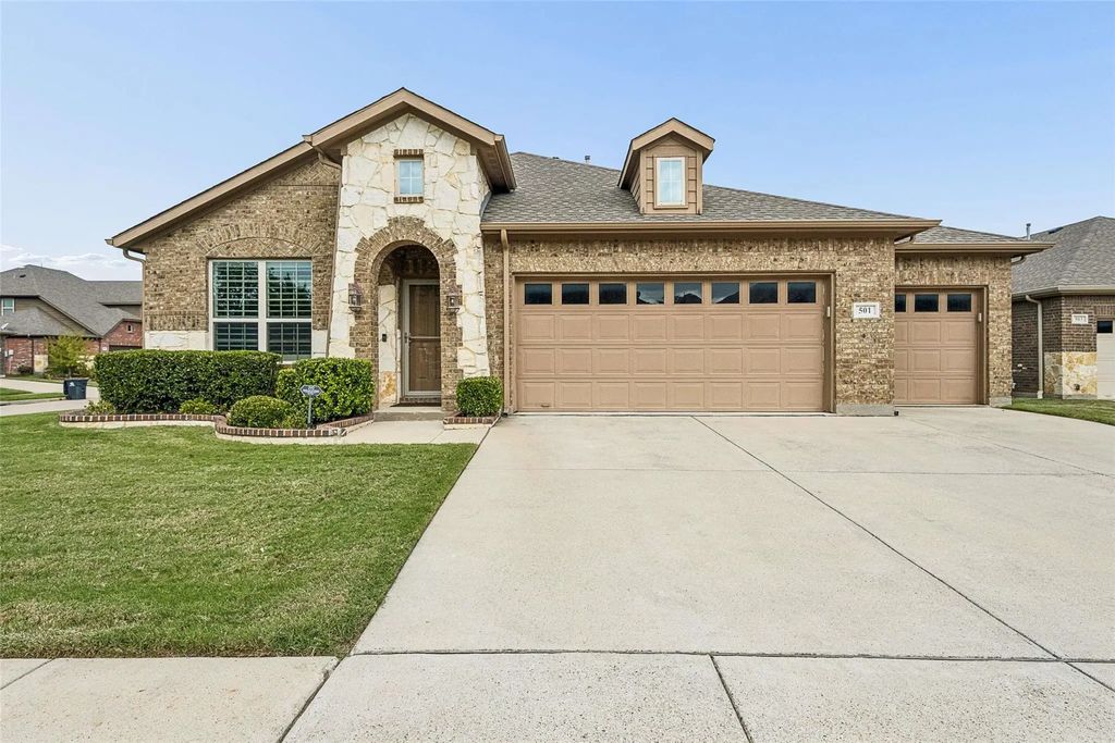 501 Neils Court, Arlington