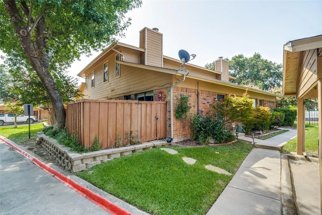 5769 Cedar Creek Drive, Benbrook