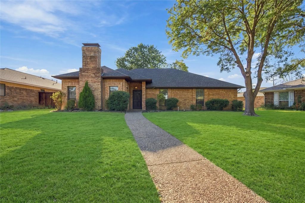 702 Mount Vernon Drive, Richardson