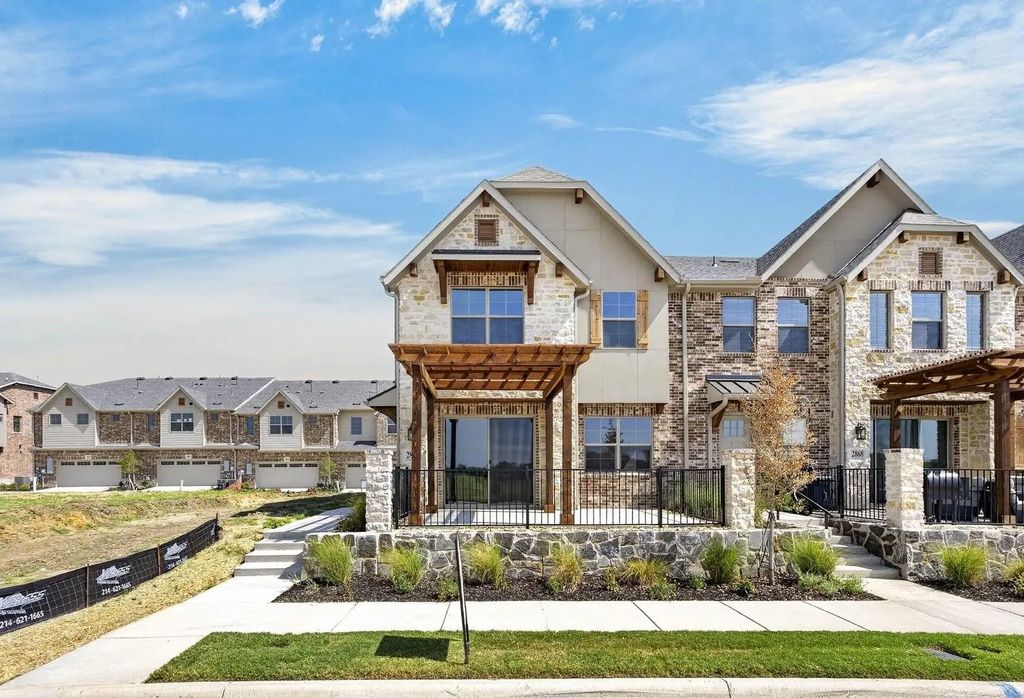2864 Enfield , The Colony