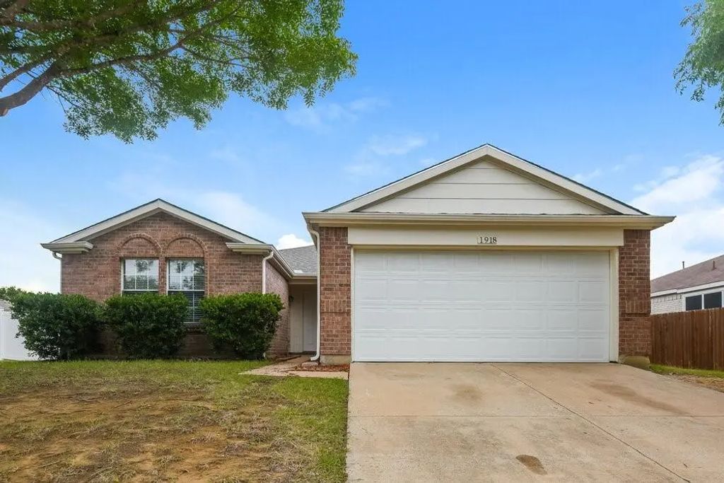 1918 Notre Dame Drive, Glenn Heights