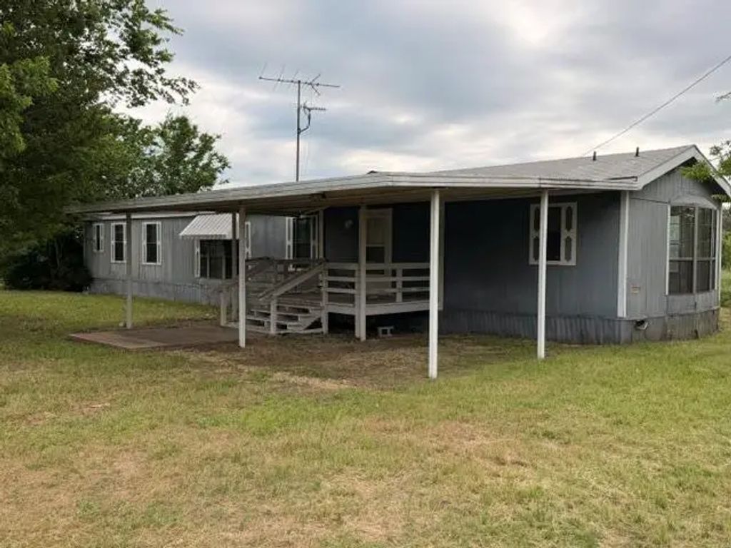 9391 County Road 2514, Eustace