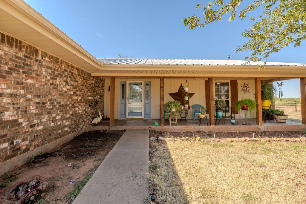 5178 Navajo Trl, Wichita Falls