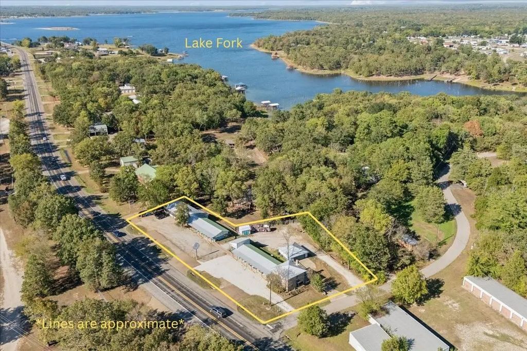 2784 W Highway 154, Quitman