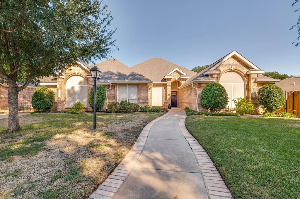 1500 Forest Meadows Court, Bedford