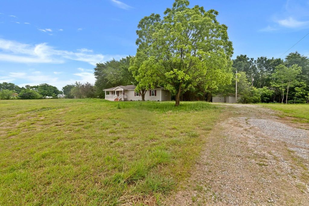268 Tweedy Bird Lane, Whitewright
