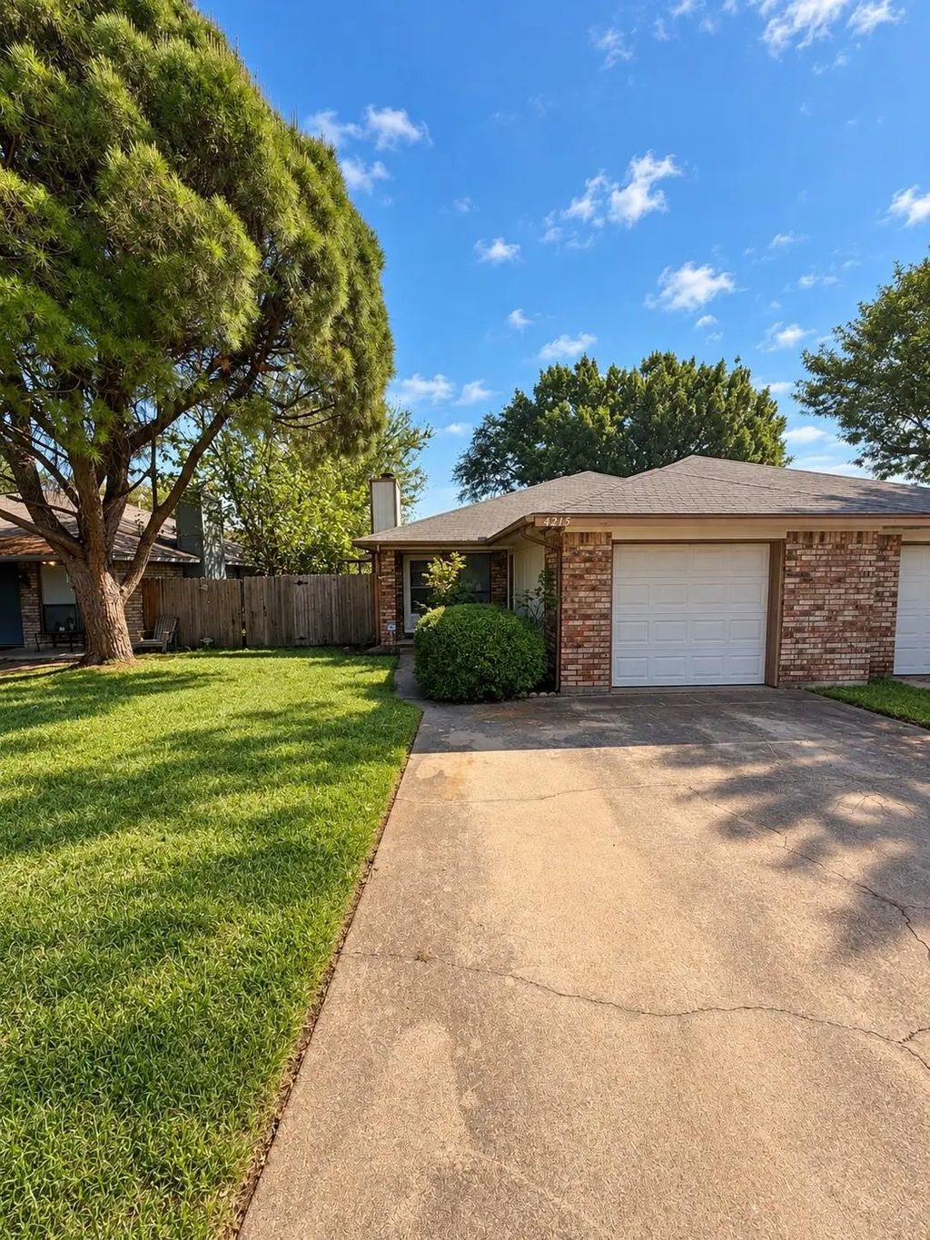 4215 Wingrove Drive, Arlington