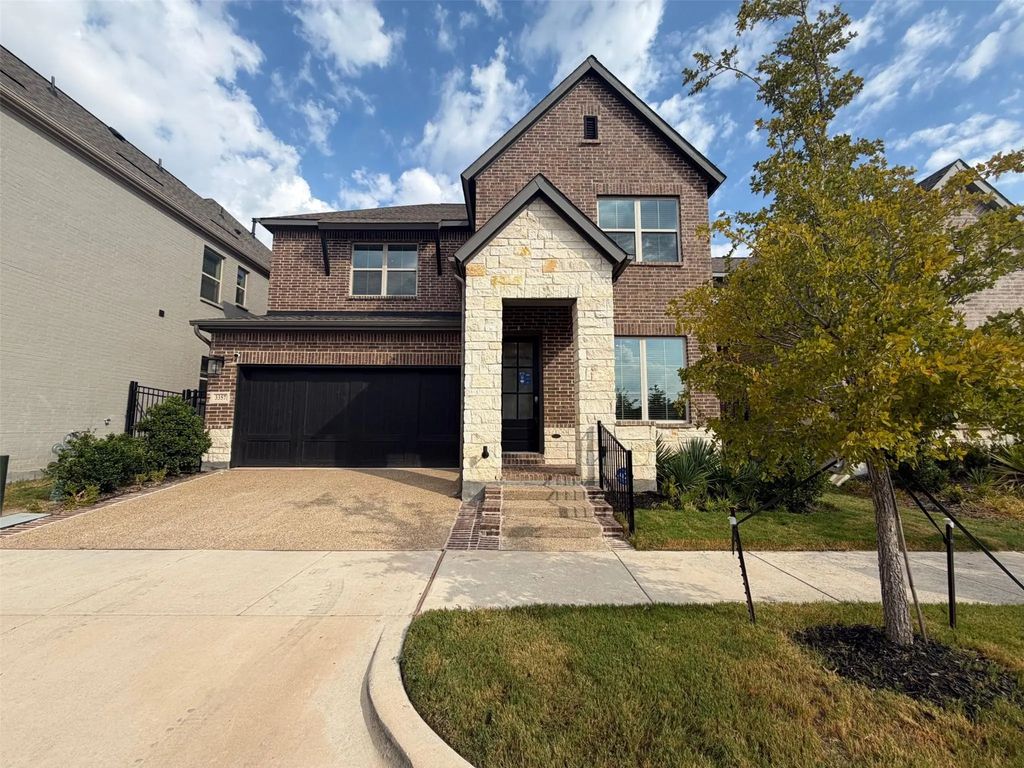 3357 Monarch Pass Drive, Arlington