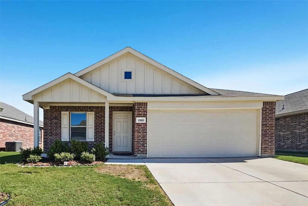 1380 Beach Drive, Pelican Bay