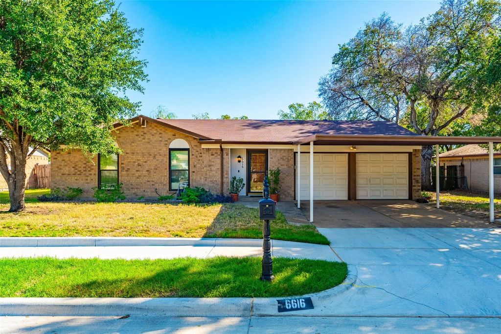 6616 Summertime Lane, Watauga