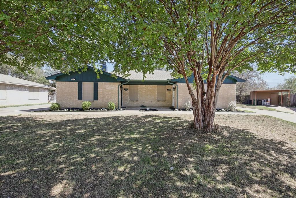 7724 Jennifer Lane, North Richland Hills