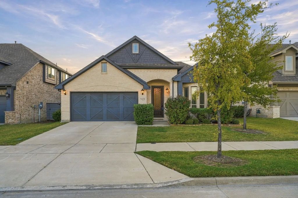 7428 Wispy Willow Lane, Little Elm