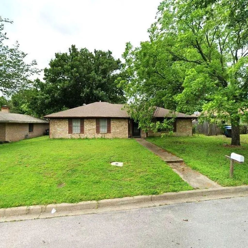 216 Churchill Avenue, Corsicana