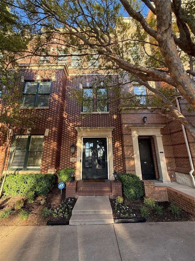 163 Summit Avenue, Southlake