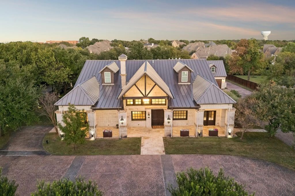 585 Shady Oaks Drive, Southlake