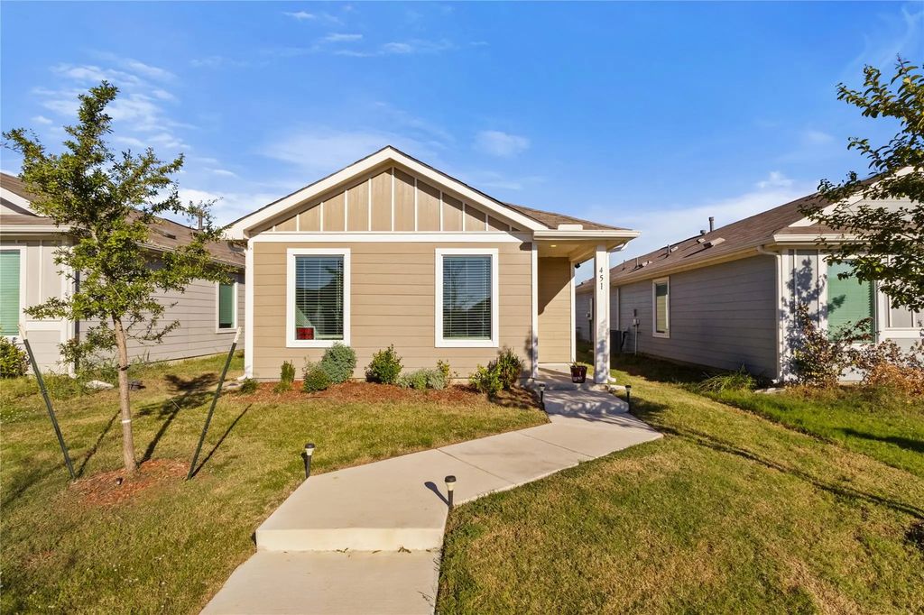 451 Eagle Wind Way, Ferris
