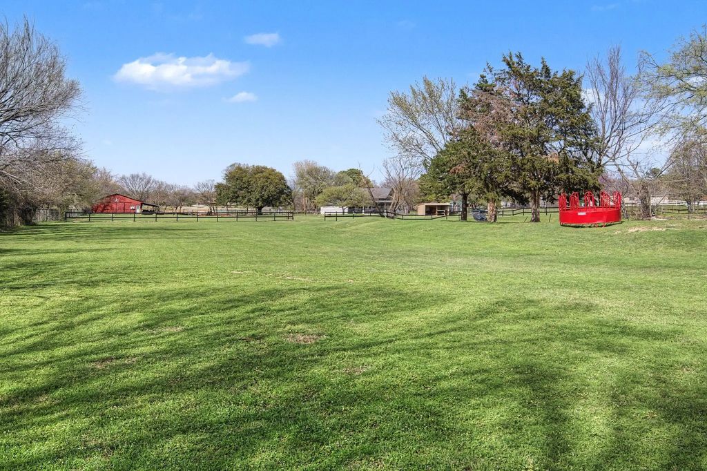 800 Lodestar Drive, Southlake