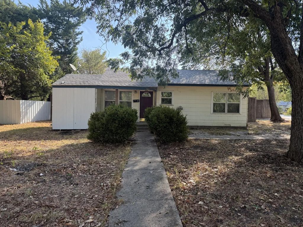 1800 Cottonwood Road, Carrollton