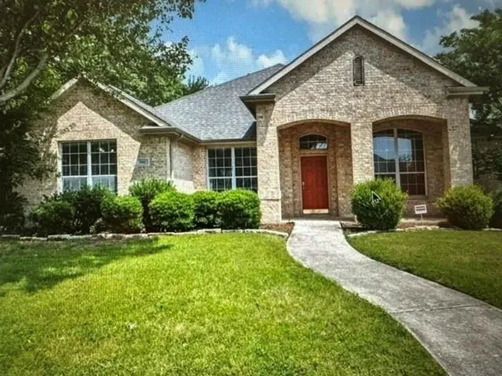 1601 Long Prairie Court, Allen