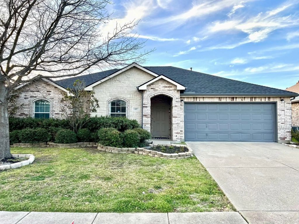 237 Flatwood Drive, Little Elm