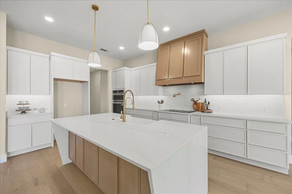 3186 County Road 1076, Celeste