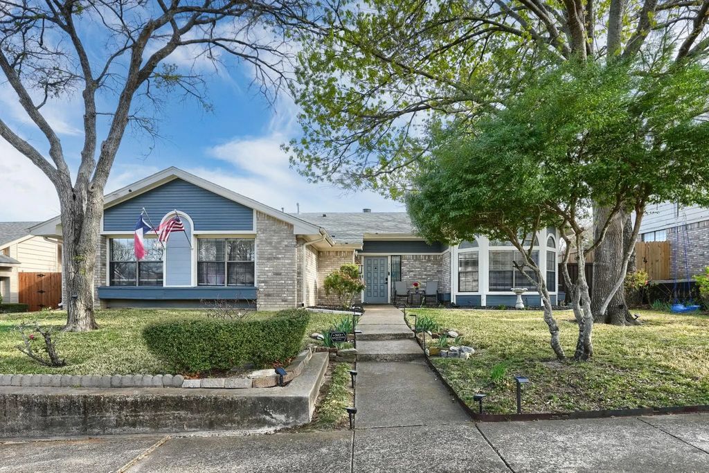 322 Allegheny Trail Lane, Garland