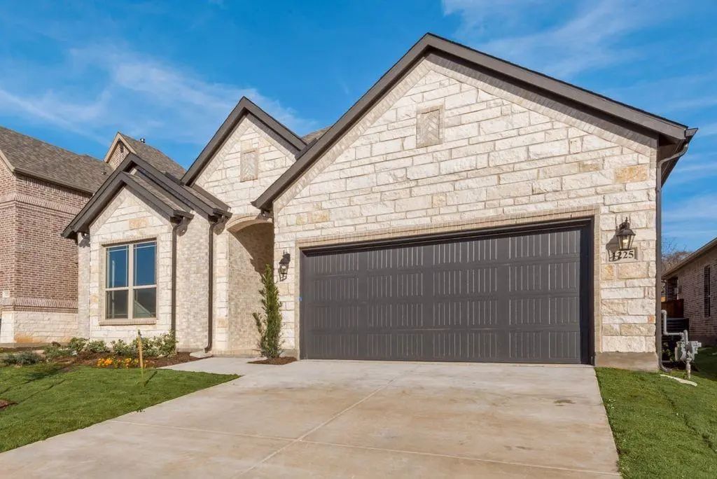 1225 Collett Sublett Road, Kennedale