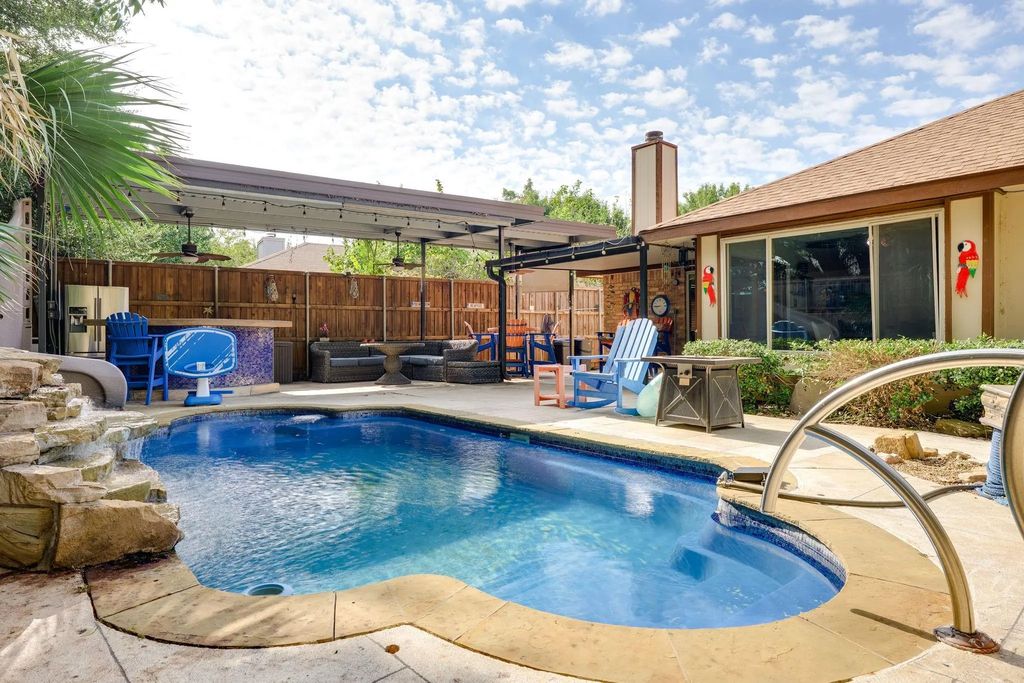 4948 Shady Oak Trail, Grand Prairie