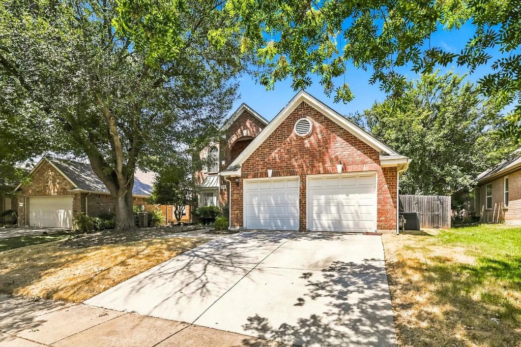 5445 Lake Powell Drive, Fort Worth
