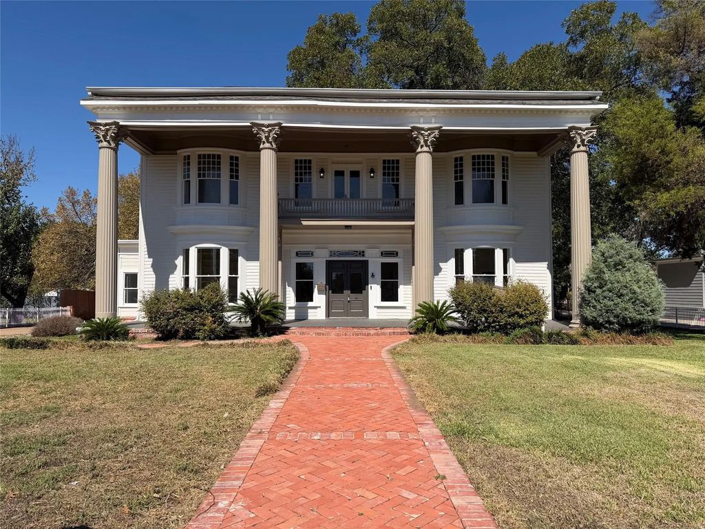 1012 W 3rd Avenue, Corsicana