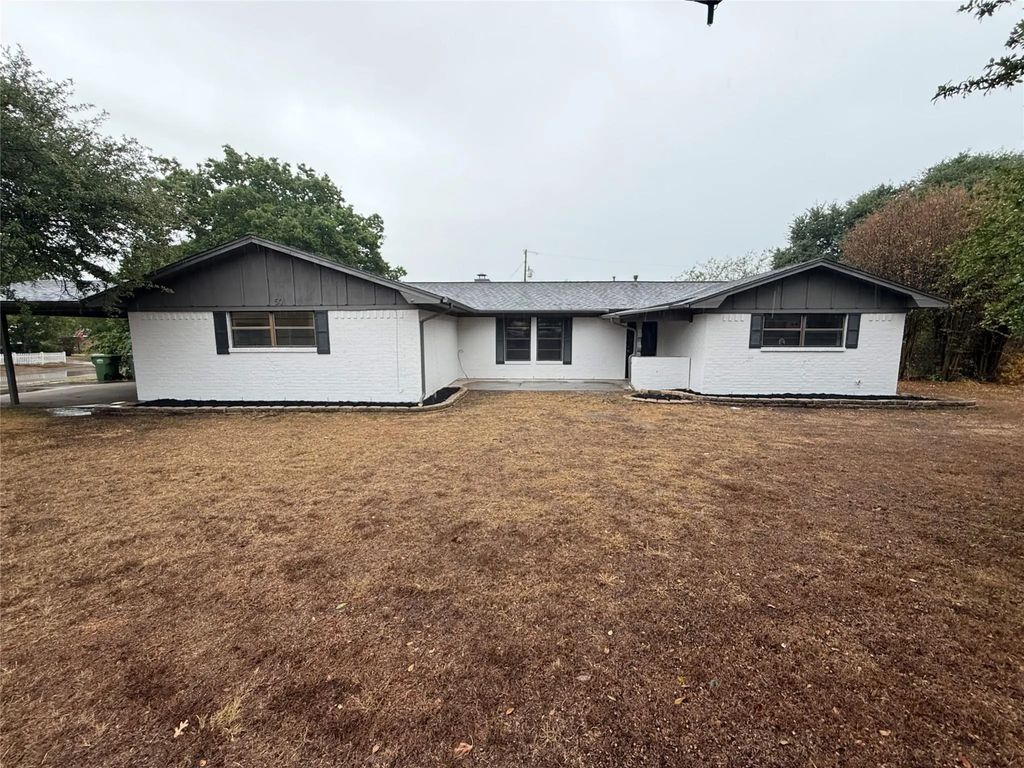 501 Franklin Drive, Glen Rose