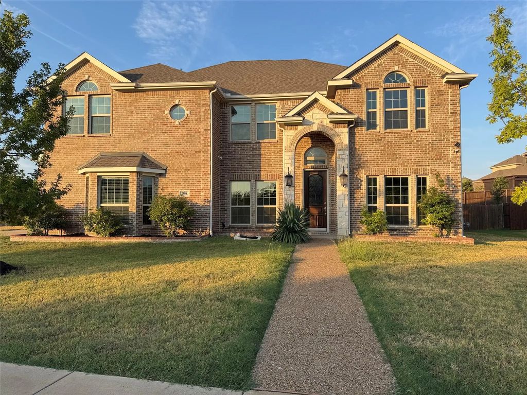 908 Heath Creek Drive, DeSoto