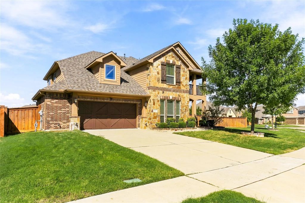 2820 Mariposa Drive, Grand Prairie