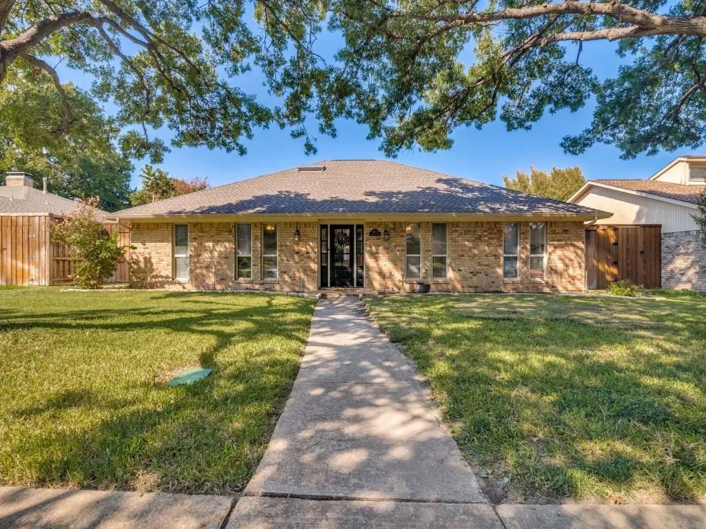 1811 Centenary Drive, Richardson