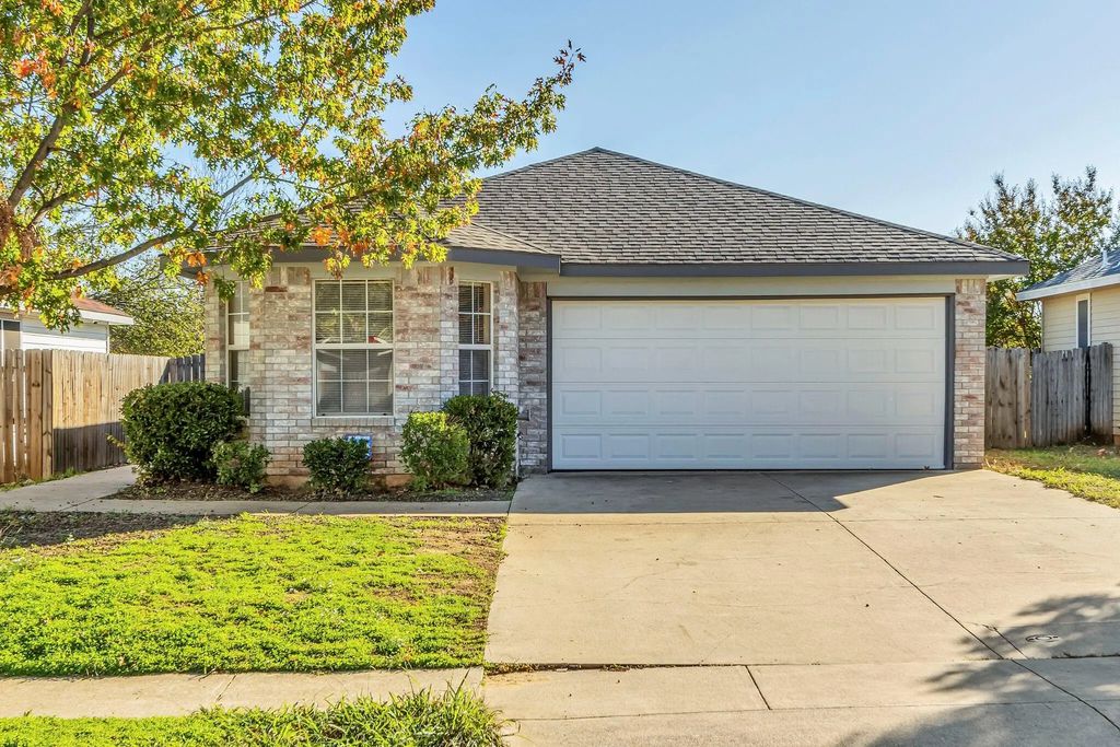 2920 Newport Avenue, Denton