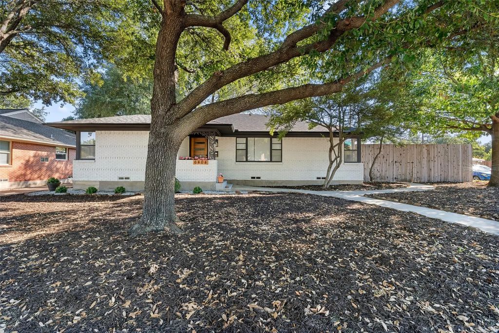 6404 E Lovers Lane, Dallas