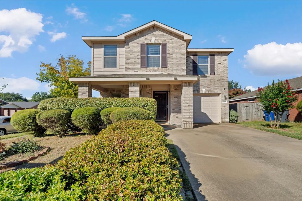 4007 Willow Leaf Court, Dallas