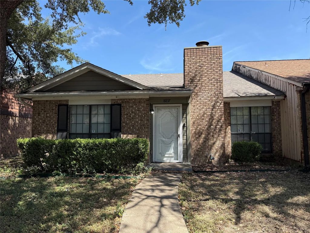 8837 Saint Thomas Circle, Dallas