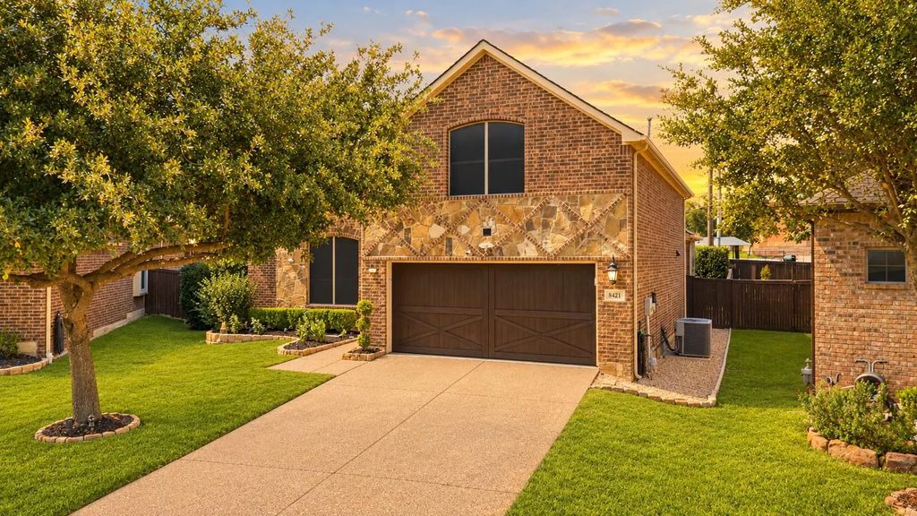 8421 La Fontaine Drive, North Richland Hills