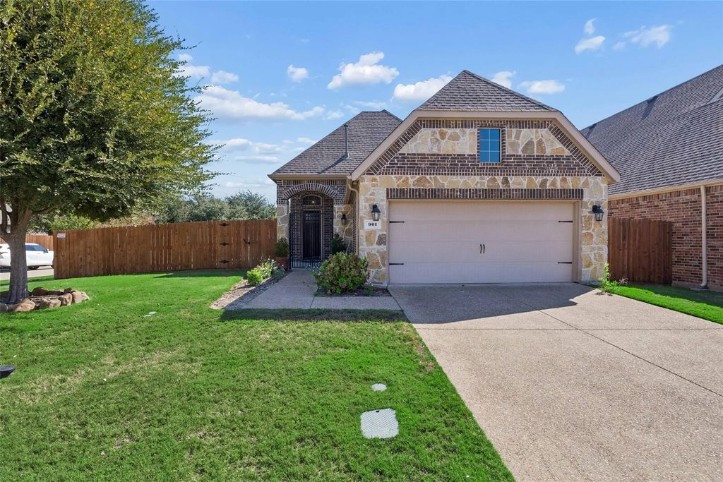 901 Memory Lane, McKinney
