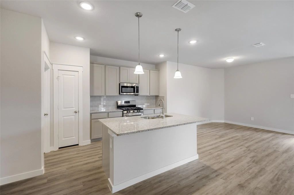 2429 Spring Side Drive, Royse City