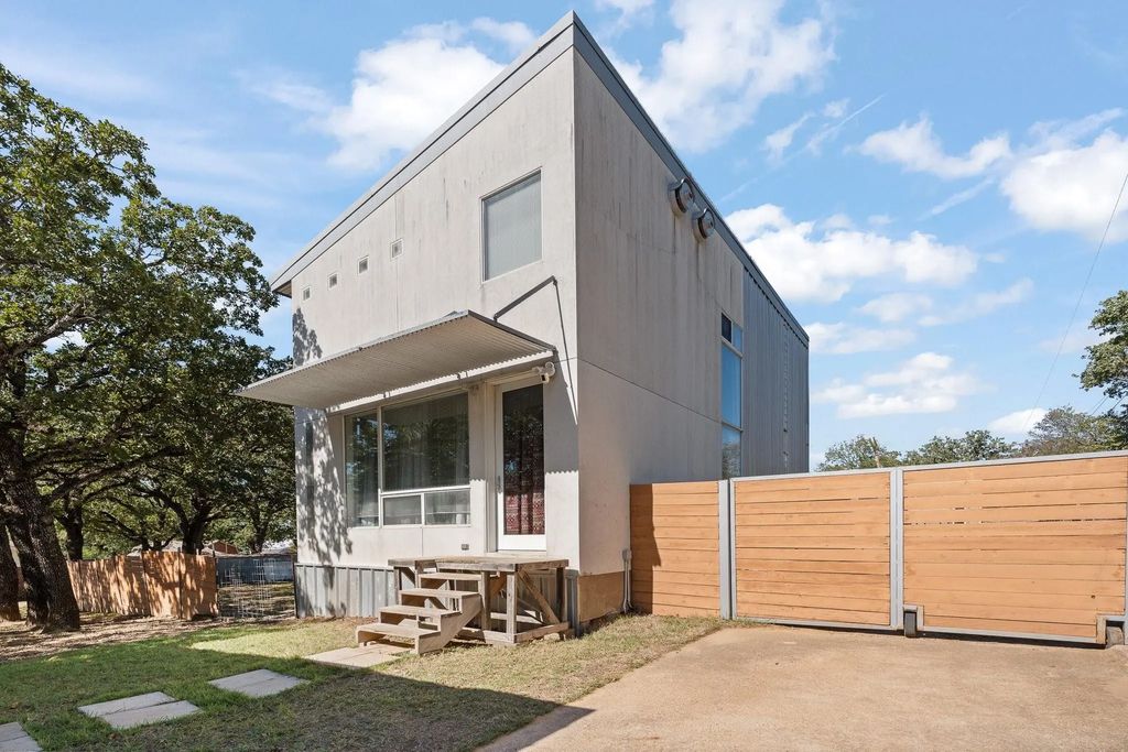 408 Pecan Drive, Burleson