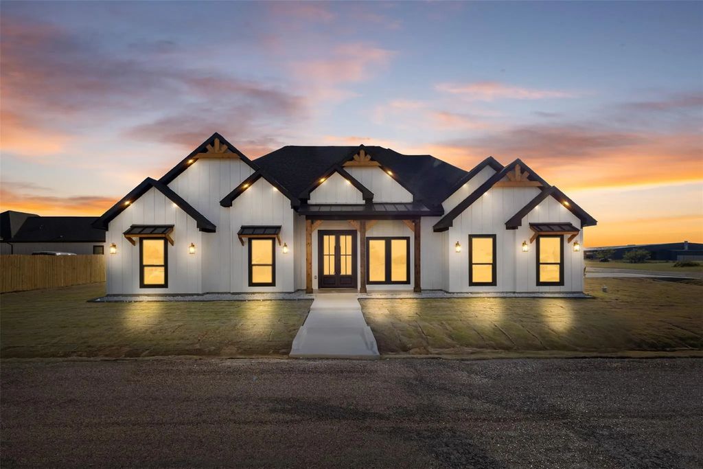 273 Victory Drive, Mabank